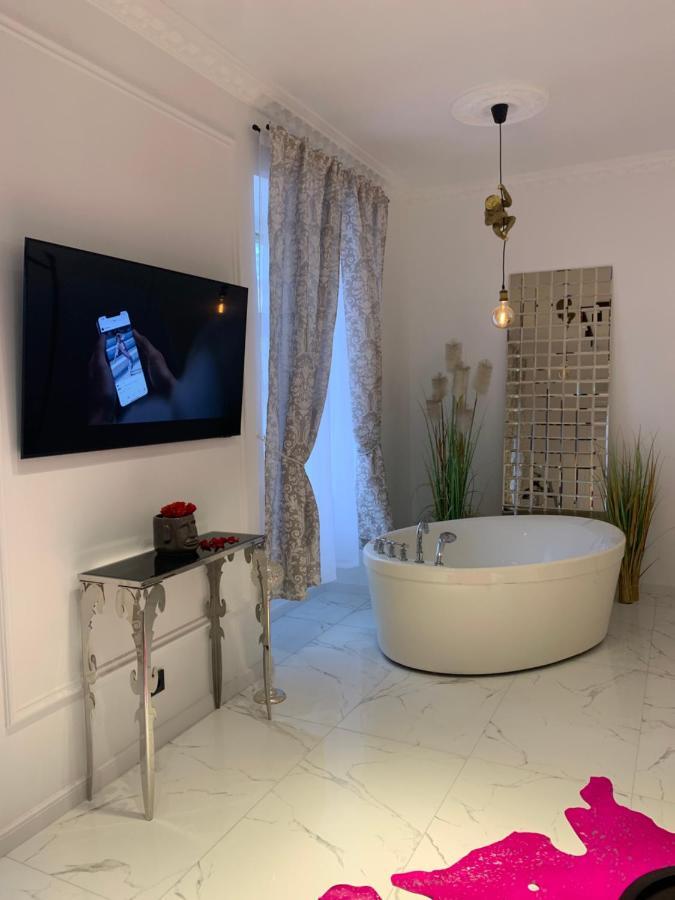 קלייפדה Tiltu 5 Jacuzzi Apartment מראה חיצוני תמונה